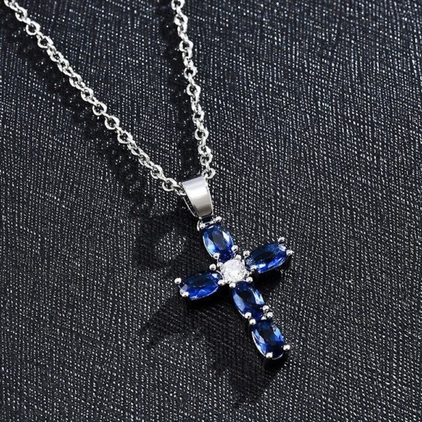 Collana da donna con croce D96 3