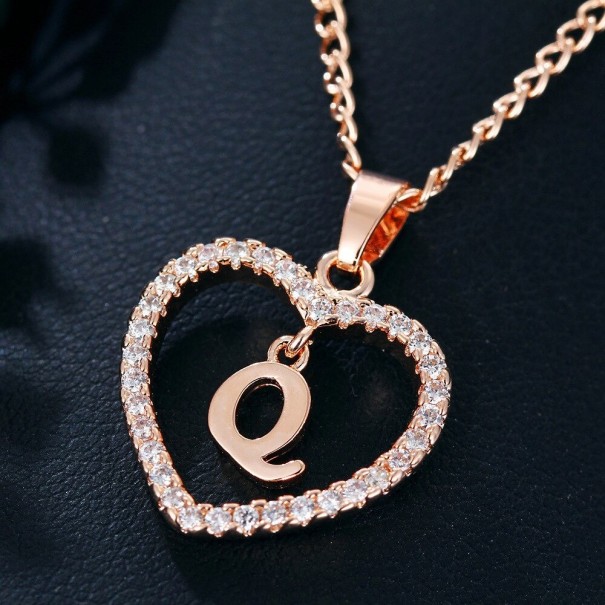 Collana da donna con lettera nel cuore Q