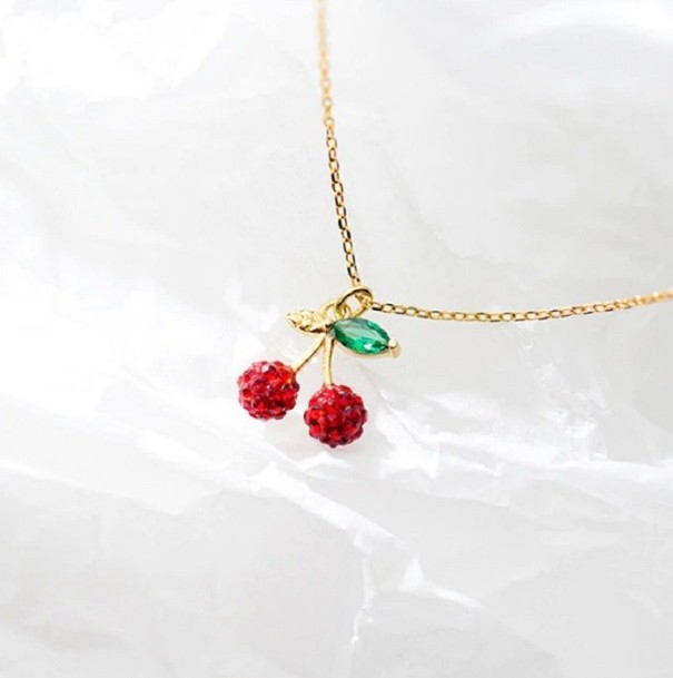 Collar de cerezas para mujer dorado