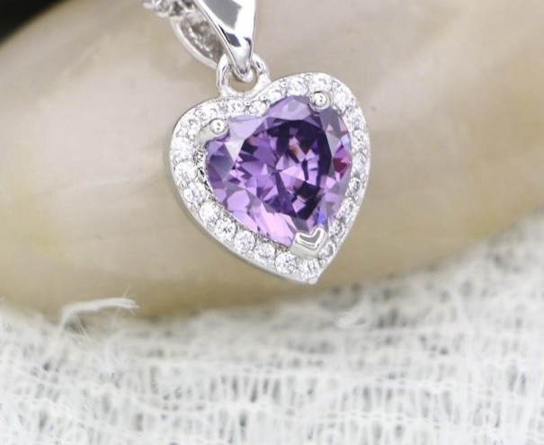 Collar de corazón para mujer D501 morado