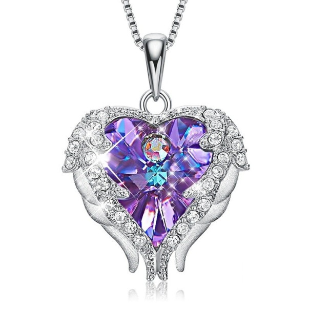 Collar de mujer con alas de ángel. morado
