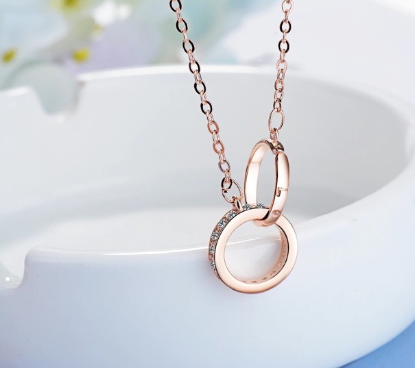 Collar de mujer con colgante conectado D840 rosa viejo