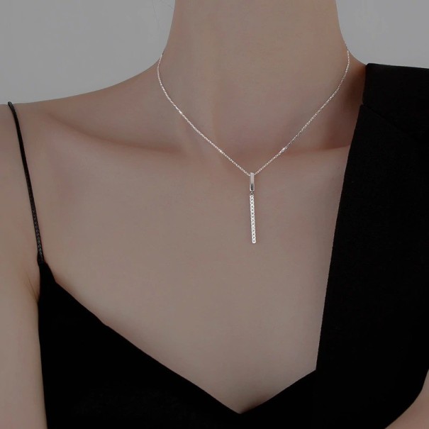 Collar de mujer con colgante D446 plateado 1