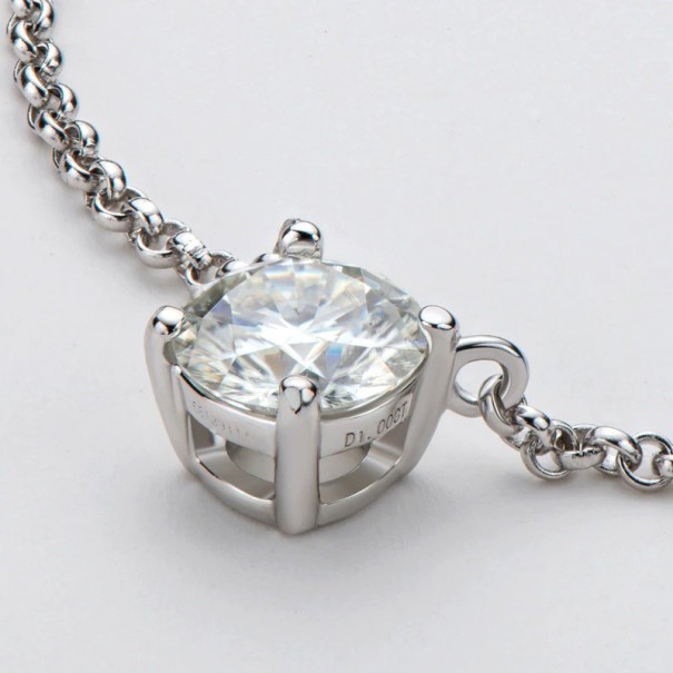 Collar de mujer con colgante D476 plateado