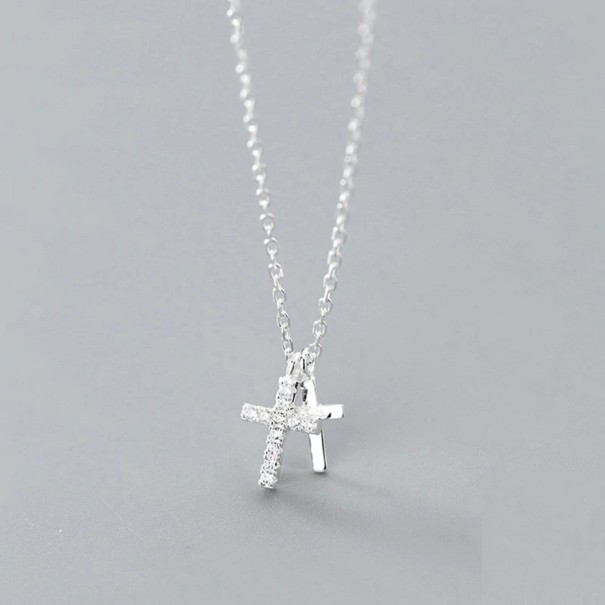 Collar de mujer con cruces 1