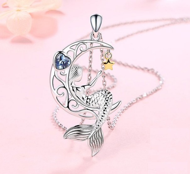 Collar de mujer con sirena en la luna. 40 cm