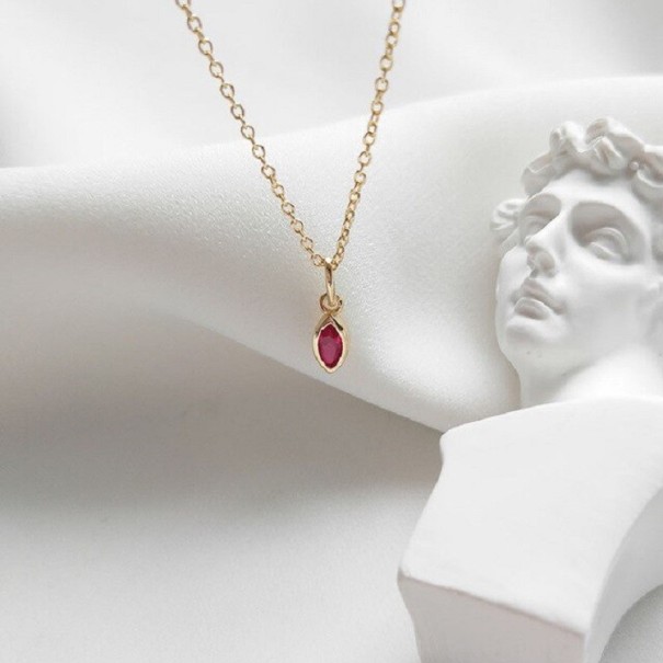 Collar de mujer M83 7