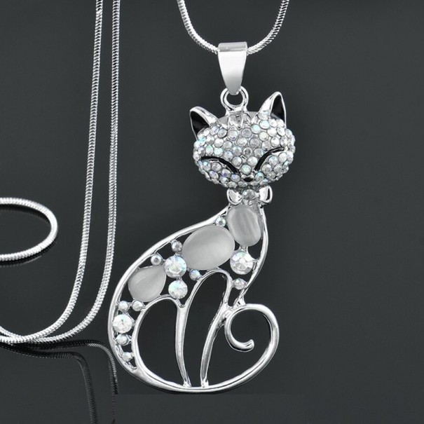 Collar largo de mujer con gato. 3