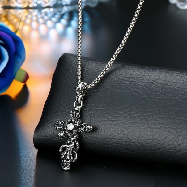 Collier avec pendentif 3