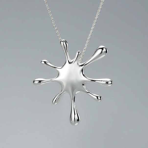 Collier avec pendentif D640 argenté