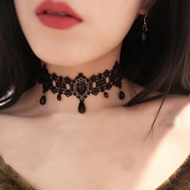 Collier choker en dentelle pour femme avec pierres 1