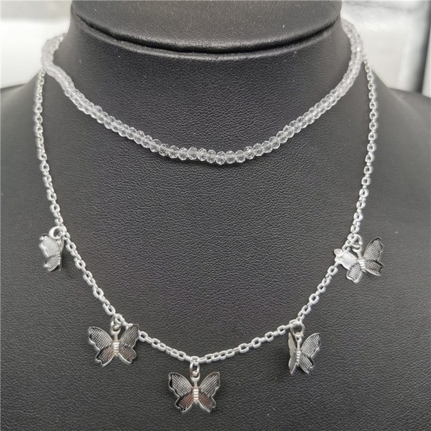 Collier double pour femmes avec des papillons et des perles 1