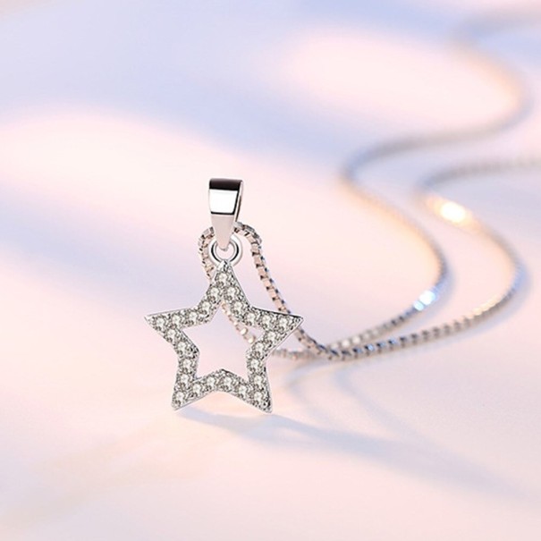 Collier femme avec pendentif D610 1
