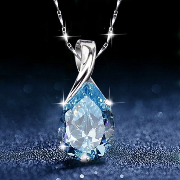 Collier femme avec pendentif D718 2