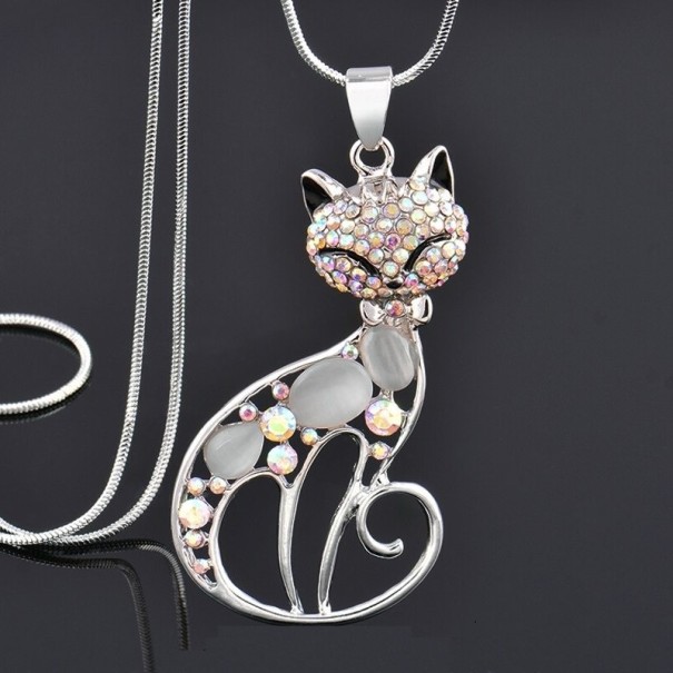 Collier long pour femme avec un chat 2