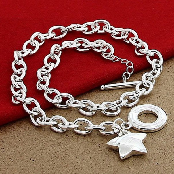 Collier massif pour femme avec étoile 1
