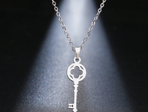 Collier pour femme avec clé D341 argenté
