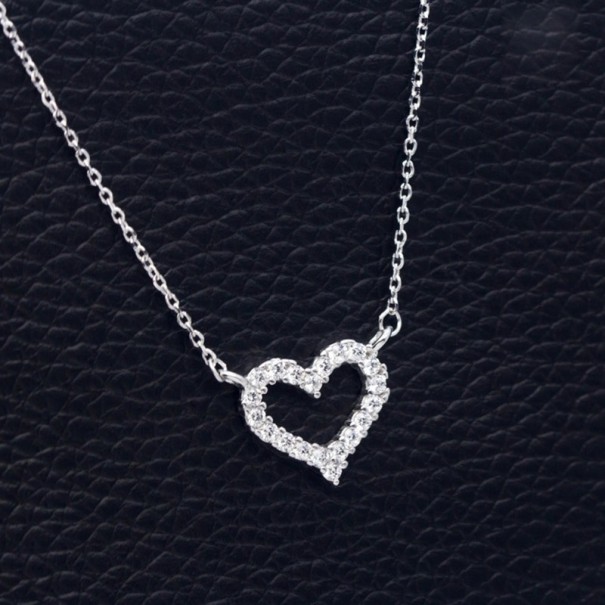 Collier pour femme avec cœur M16 1