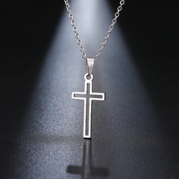 Collier pour femme avec croix D109 argenté
