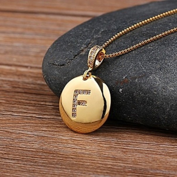 Collier pour femme avec lettre de l'alphabet F
