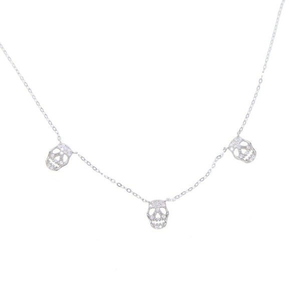 Collier pour femmes avec des crânes argenté