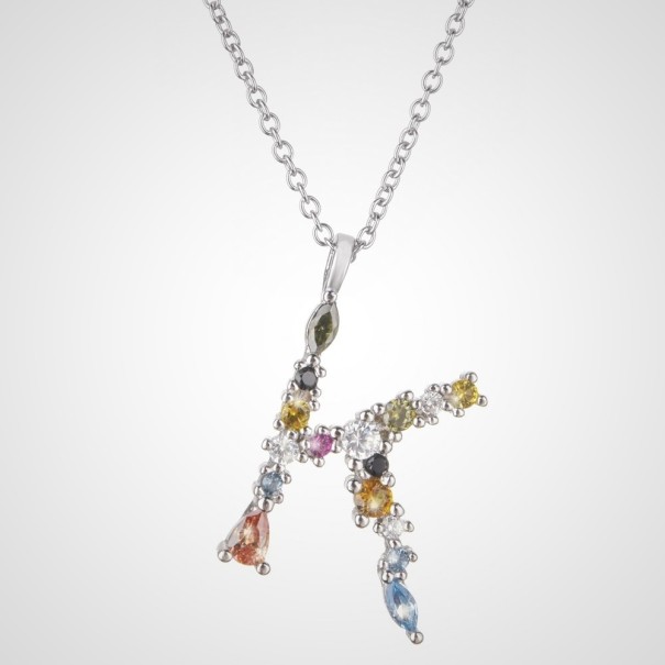 Collier pour femmes avec lettres de l'alphabet argenté K
