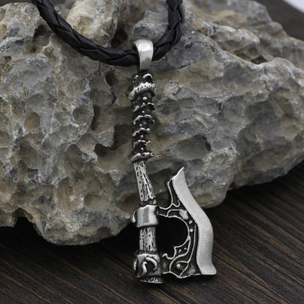 Collier pour homme avec pendentif hache 4