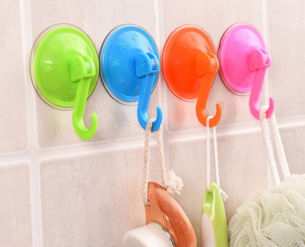 Colourful Hooks with Suction Cups - 5 Pieces 1