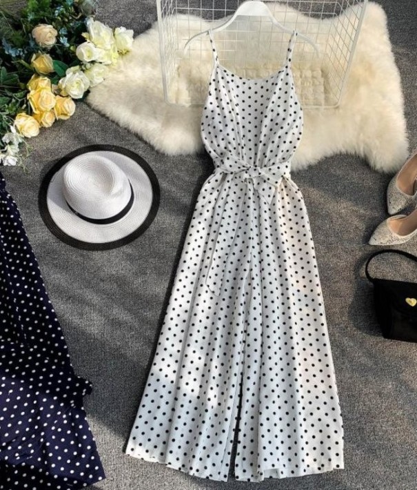Combinaison à pois pour femme avec lien à la taille blanc