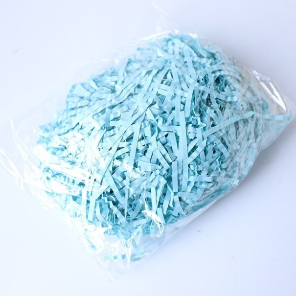 Confetes de papel azul claro