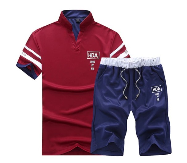 Conjunto de hombre - camiseta y pantalón corto rojo S