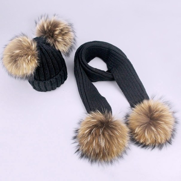 Conjunto de inverno para crianças com gorro e cachecol com pompons preto