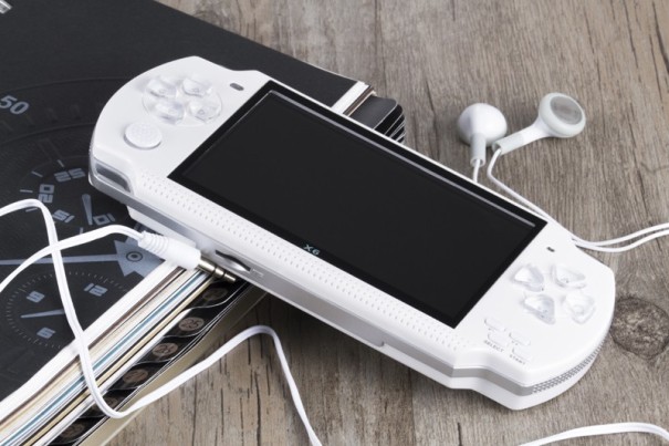 Consola de juegos ultraligera de alta calidad blanco