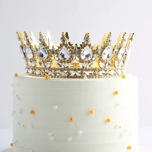 Coroană de aur pentru tort 12,5 x 5,3 cm, pietre colorate, decorațiune pentru tort de ziua de naștere, design elegant, petrecere de prințesă alb