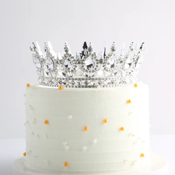 Corona de pastel plateada 12,5 x 5,3 cm Piedras de colores Elegante decoración para tarta Fiesta de cumpleaños Motivo de princesa blanco
