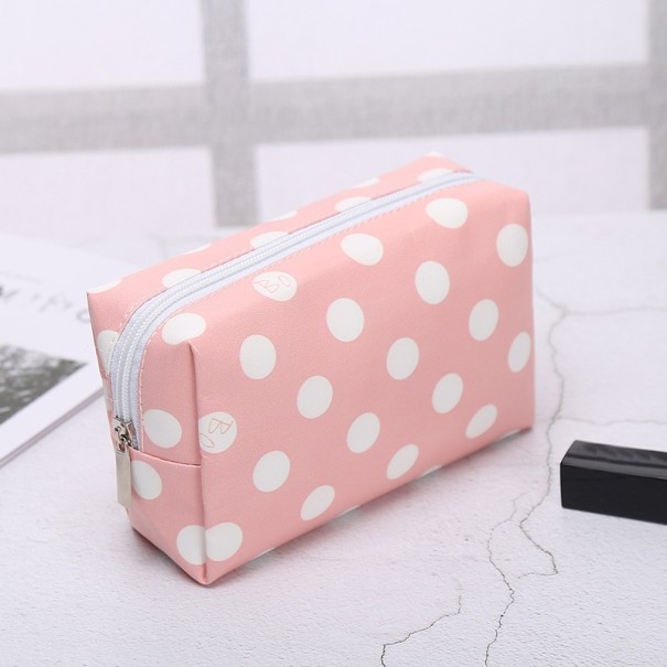 Cosmetische tas met stippen J1348 roze