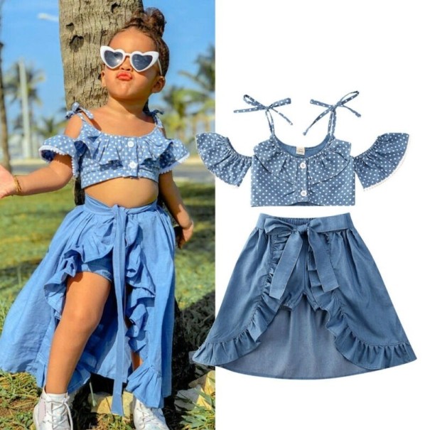 Crop tops, kjolar och shorts för flickor