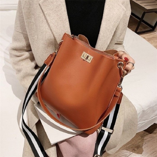 Crossbody-taske til kvinder M1037 brun