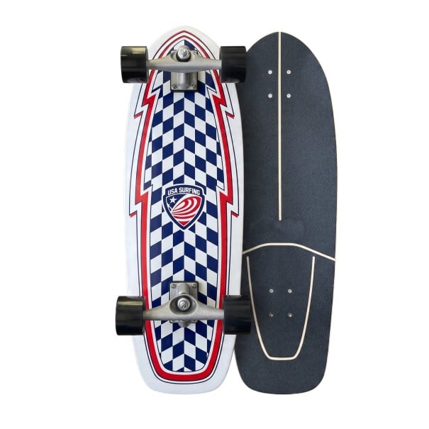 Cruiser skateboard S kék-fehér kockás mintával Hossza 78,1 cm Csúszásmentes grip Fehér fekete kerekekkel Városra és járdákra 1