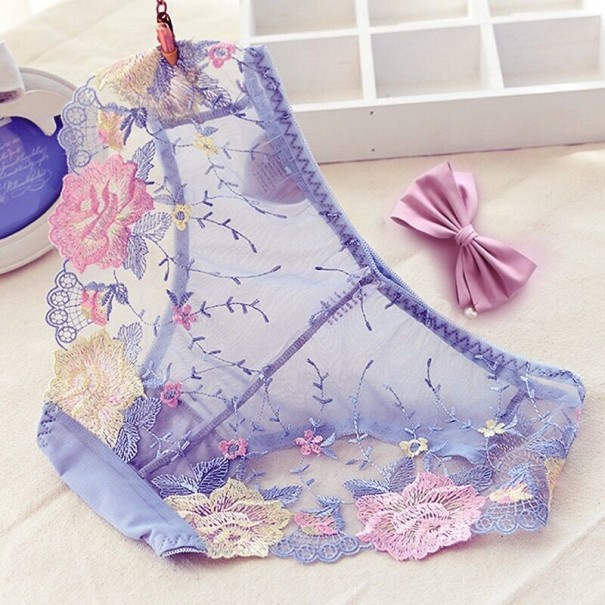 Culottes avec des roses violet