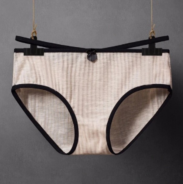 Culottes avec nœud crème M