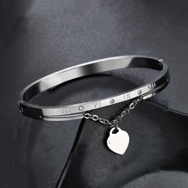 Damarmband med romerska siffror och hjärtan silver