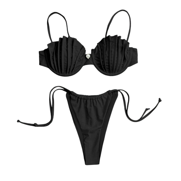Dambikini med skalformade kupor och push-up effekt. Högt skurna knyttrosor. Perfekt för stranden och sommarsemestern. svart S