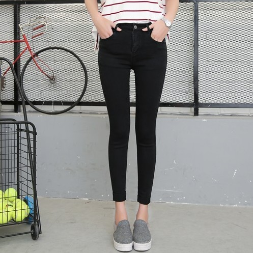 Dame denim 3/4 bukser med manchetter J1081 sort 30