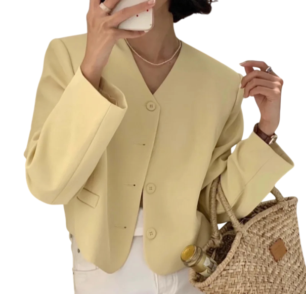 Dame ensfarvet jakke med lommer og V-udskæring Elegant universel jakke med knapper lavet af polyester mikrofiber og acetat i forskellige farver gul