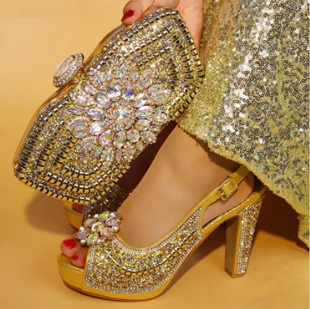 Dame pumps med glimmer og pailletter J2427 guld 39