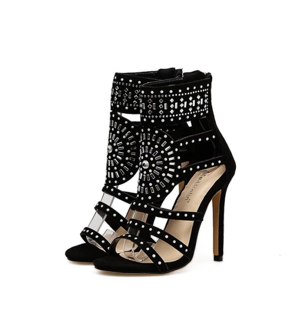 Dame pumps Melanie 35