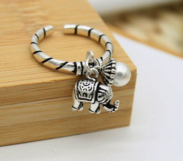 Dame ring med elefant D2999 1