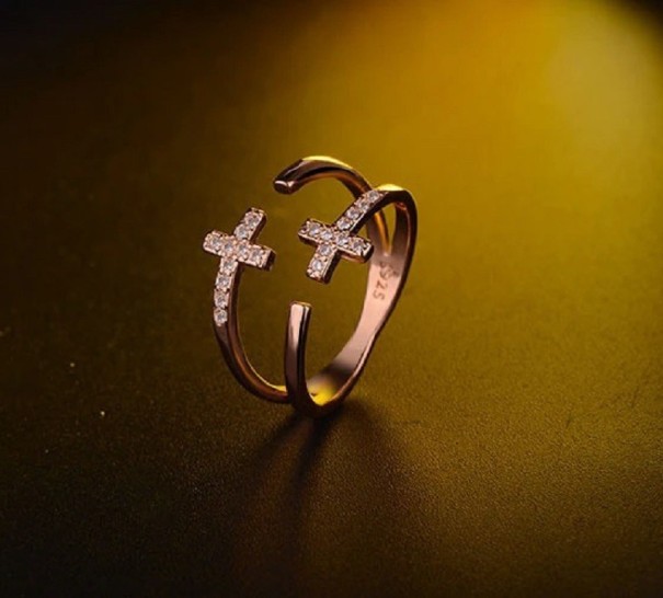 Dame ring med kors gammelrosa
