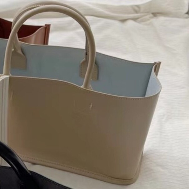 Damehåndtaske i læder M1736 khaki